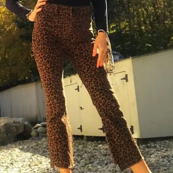 DL1961 High Rise Jeans Cropped FLATTERING Jaguar Animal Print Jeans 25 - Picture 3 of 14
